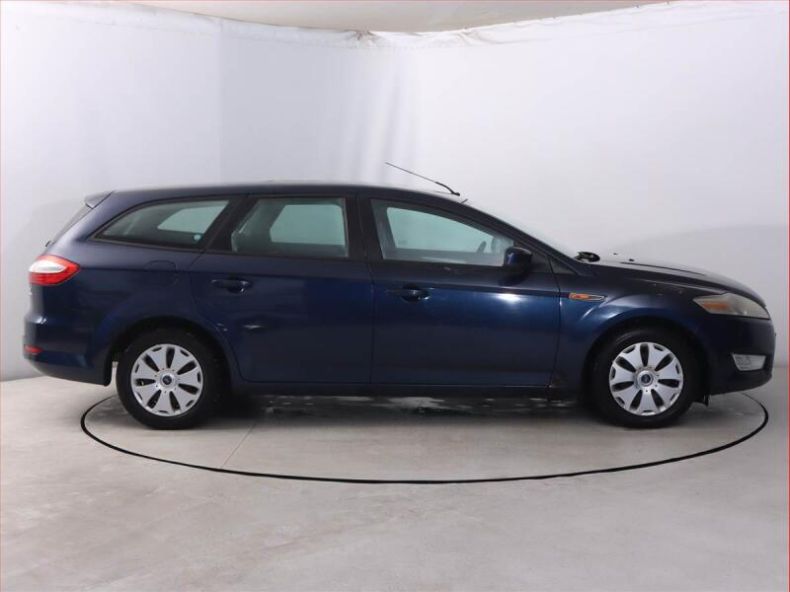 Ford Mondeo - hlavní fotka