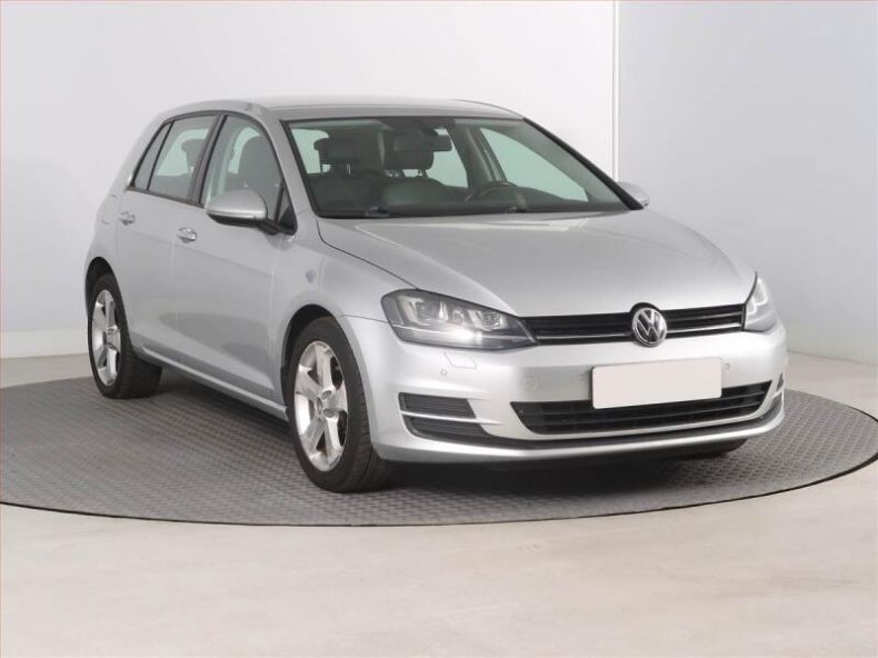 Volkswagen Golf - hlavní foto