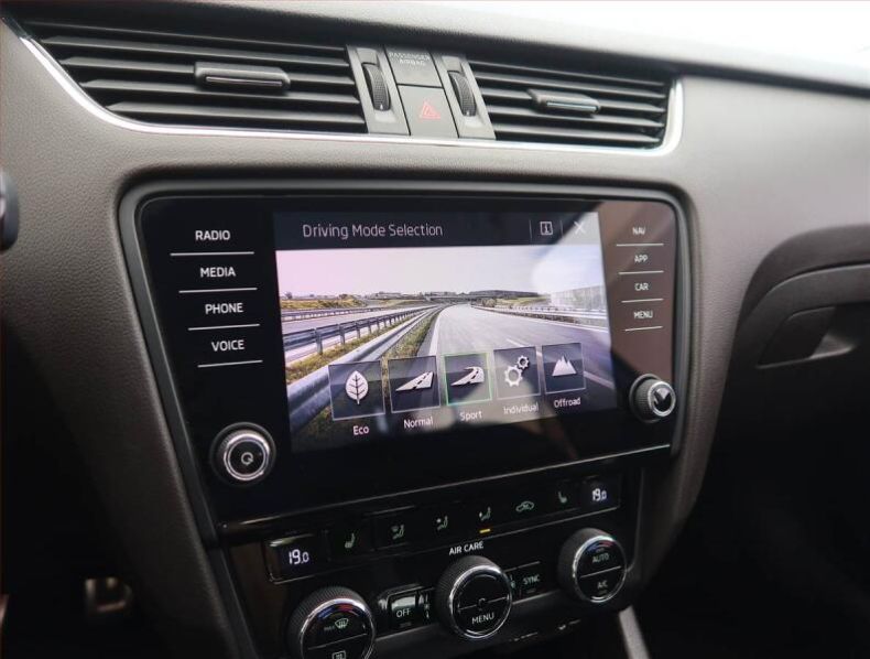 Škoda Octavia - hlavní fotka