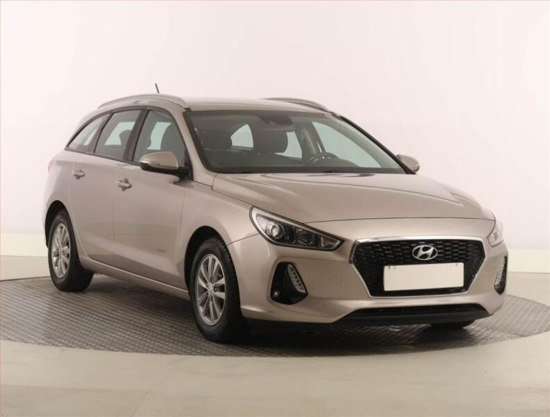 Hyundai i30 - hlavní foto