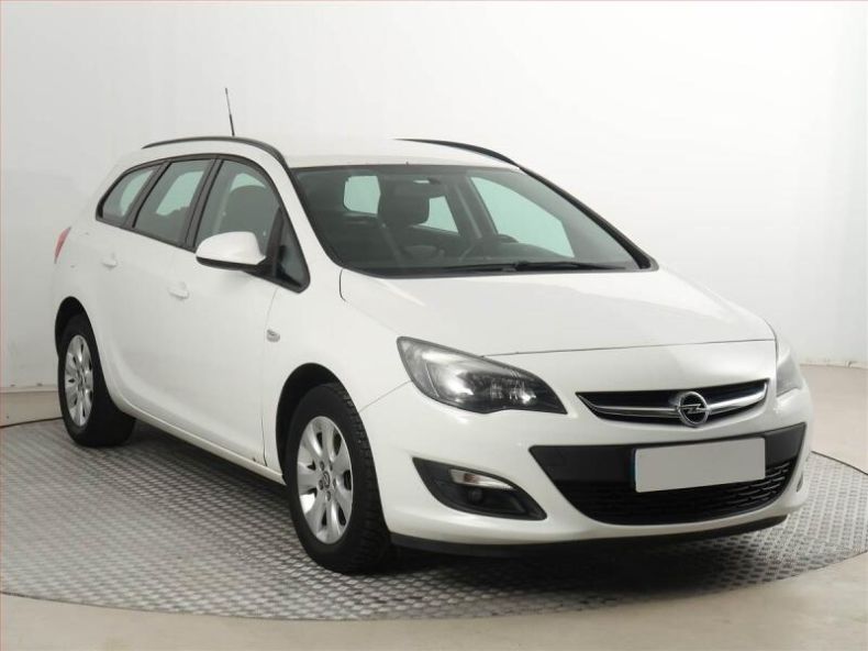 Opel Astra - hlavní foto