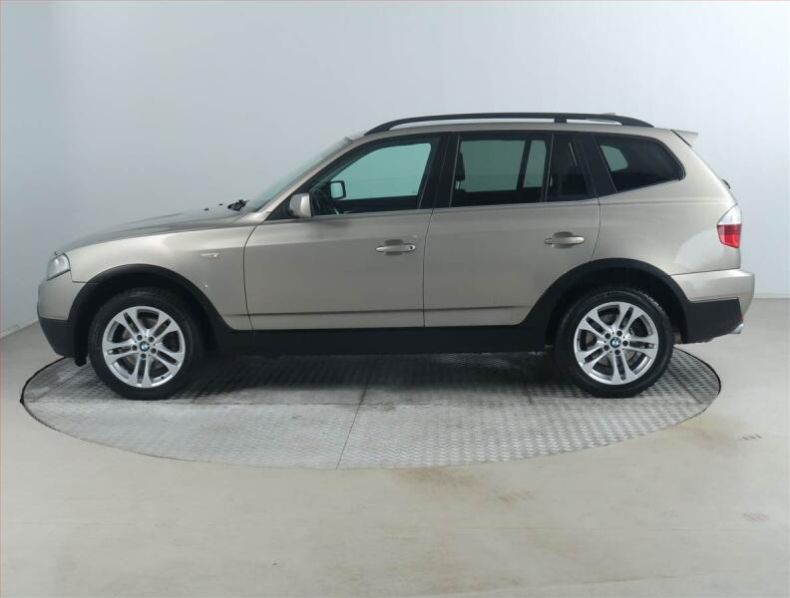 BMW X3 - hlavní fotka