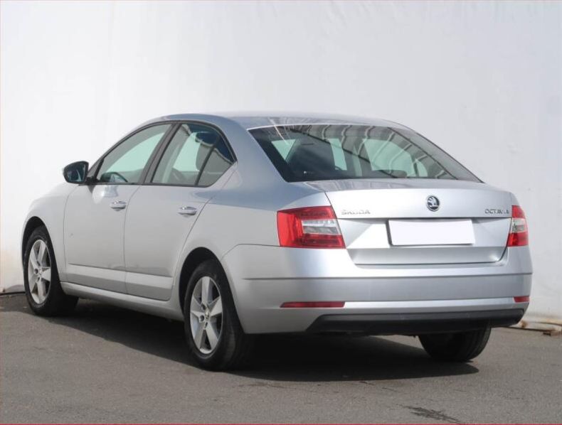 Škoda Octavia - hlavní fotka