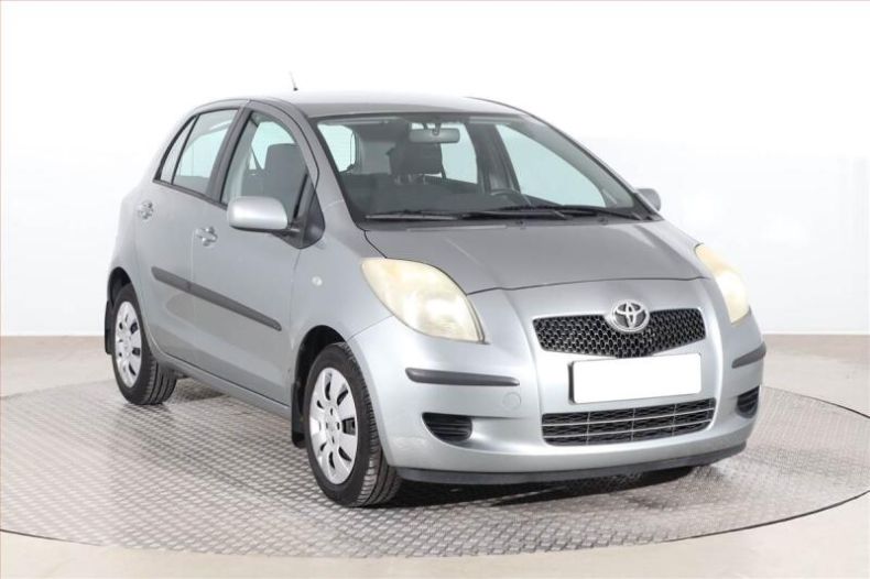 Toyota Yaris - hlavní foto