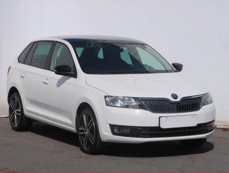 Škoda Rapid - hlavní foto