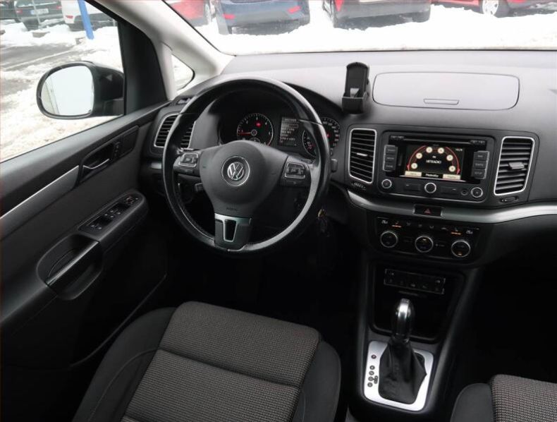 Volkswagen Sharan - hlavní fotka