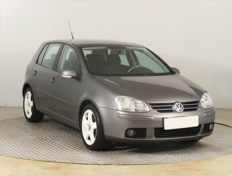 Volkswagen Golf - hlavní foto