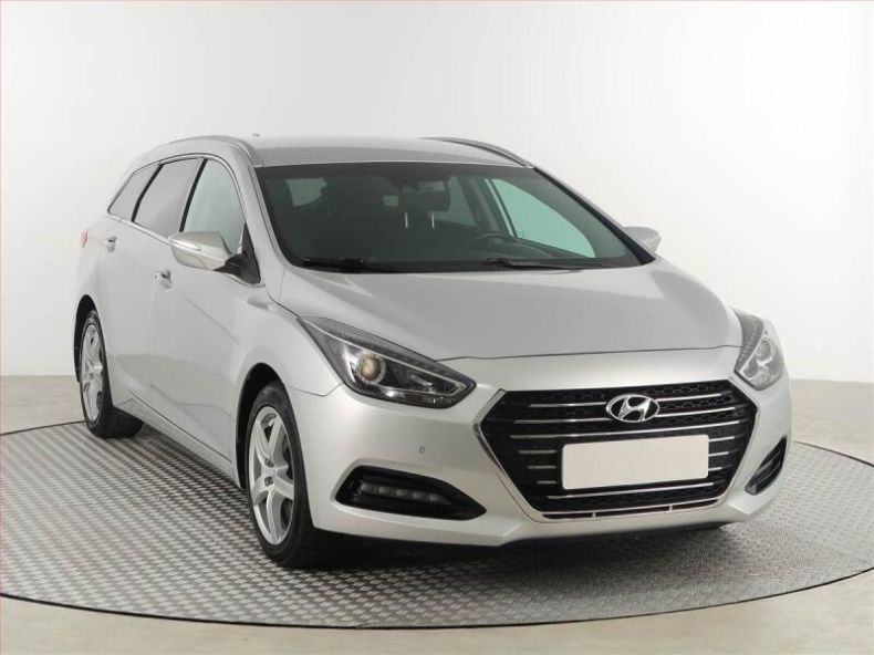 Hyundai i40 - hlavní foto
