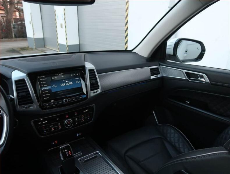 SsangYong Rexton - hlavní fotka