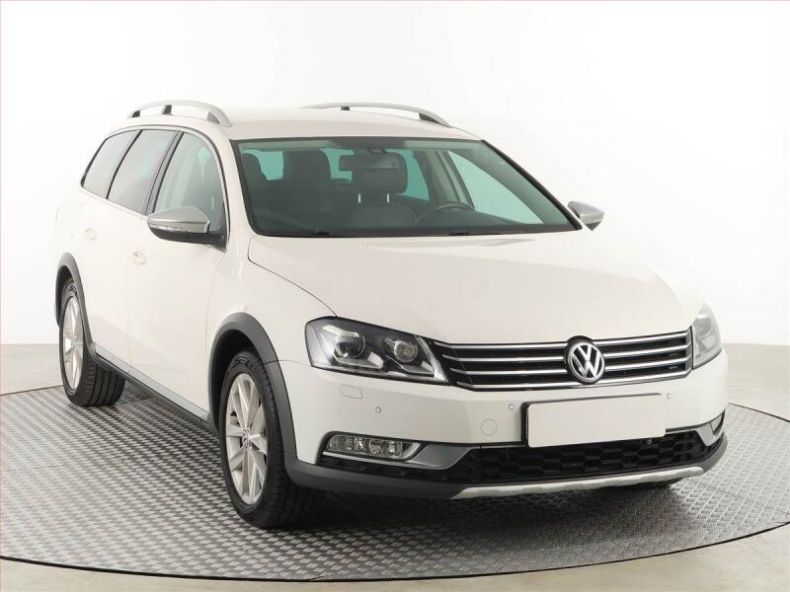 Volkswagen Passat - hlavní foto