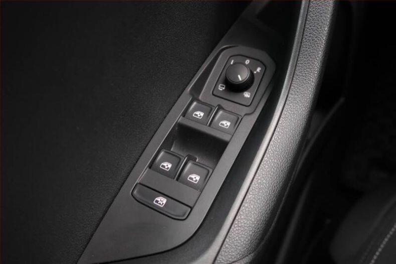 Škoda Karoq - hlavní fotka