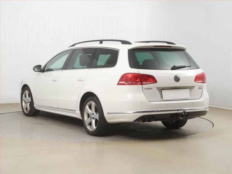 Volkswagen Passat - hlavní fotka