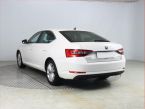 Škoda Superb - fotka číslo 3