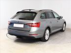 Škoda Superb - fotka číslo 4