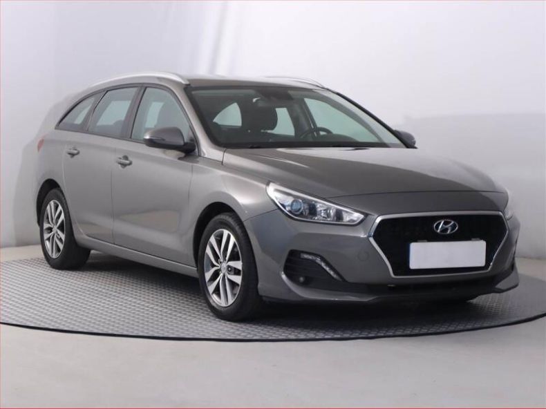Hyundai i30 - hlavní foto