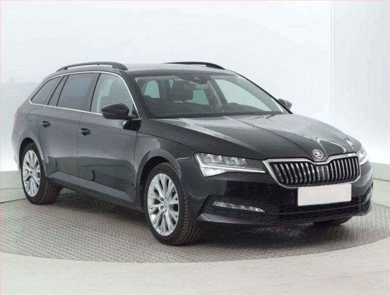 Škoda Superb - hlavní fotka