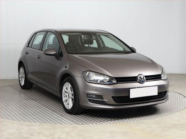 Volkswagen Golf - hlavní fotka inzerátu
