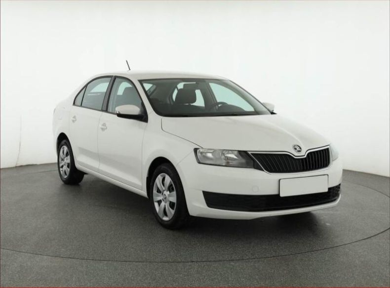 Škoda Rapid - hlavní foto