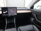 Tesla Model 3 - fotka číslo 7