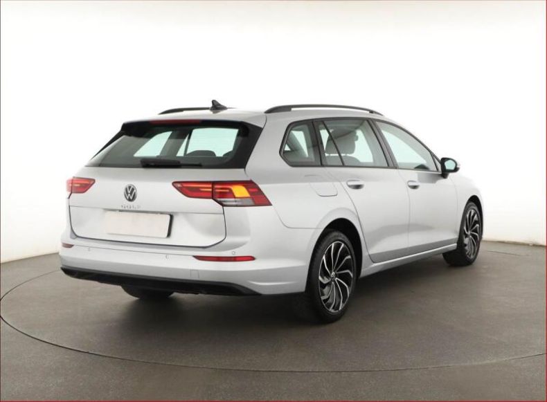 Volkswagen Golf - hlavní fotka