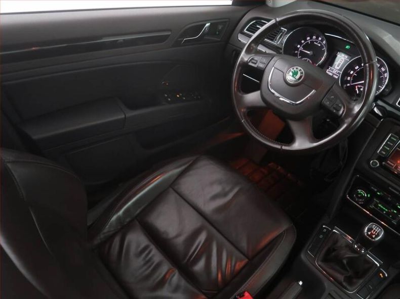 Škoda Superb - hlavní fotka