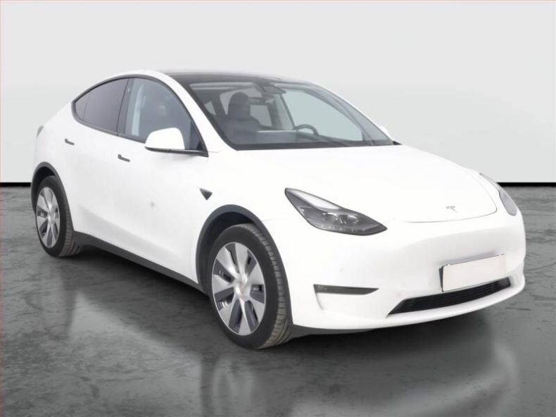 Tesla Model Y - hlavní foto
