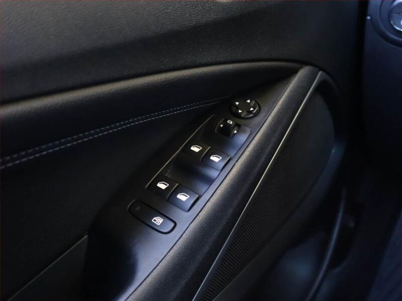 Opel Crossland X - hlavní fotka