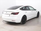 Tesla Model 3 - fotka číslo 4