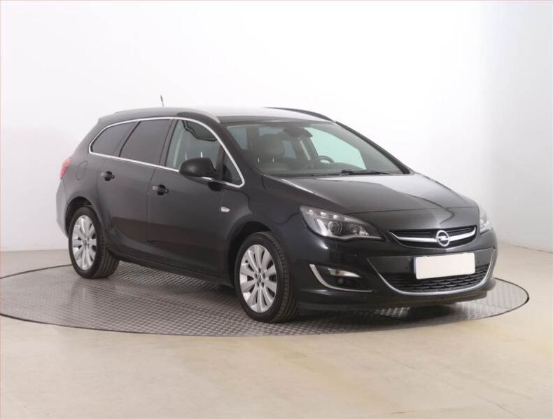 Opel Astra - hlavní foto