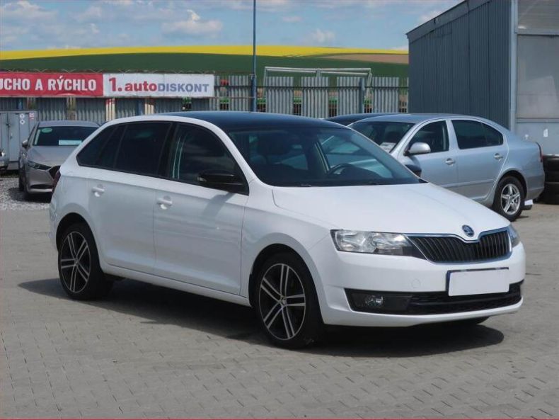 Škoda Rapid - hlavní foto