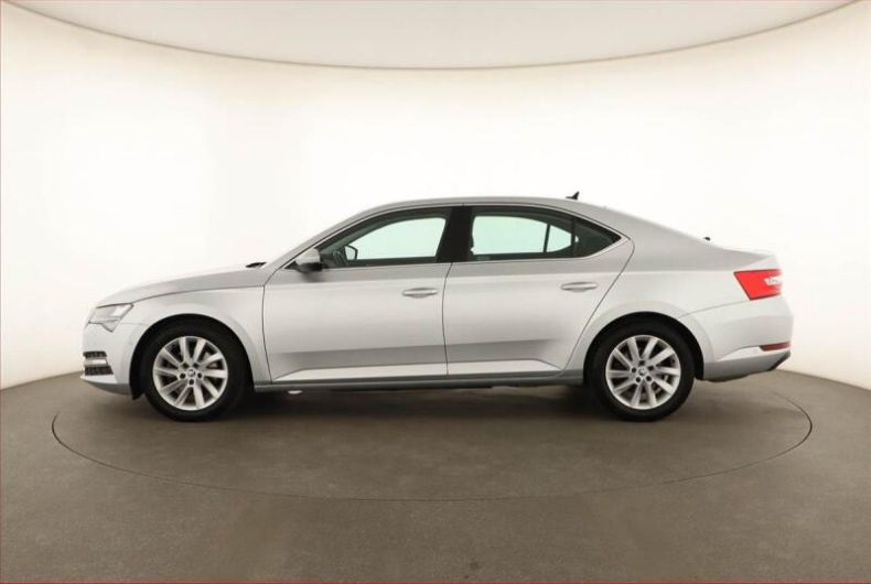 Škoda Superb - hlavní fotka