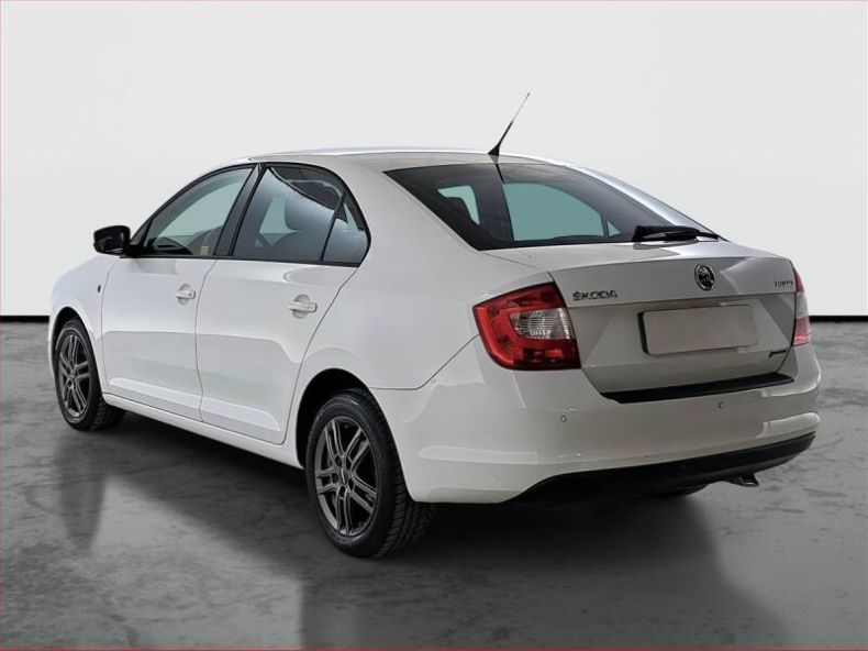 Škoda Rapid - hlavní fotka