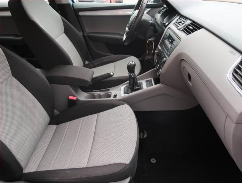 Škoda Octavia - hlavní fotka