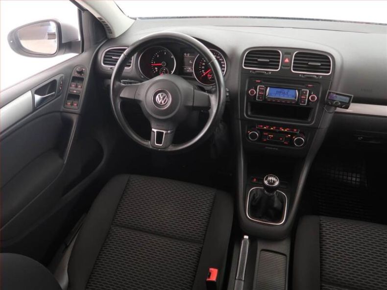 Volkswagen Golf - hlavní fotka