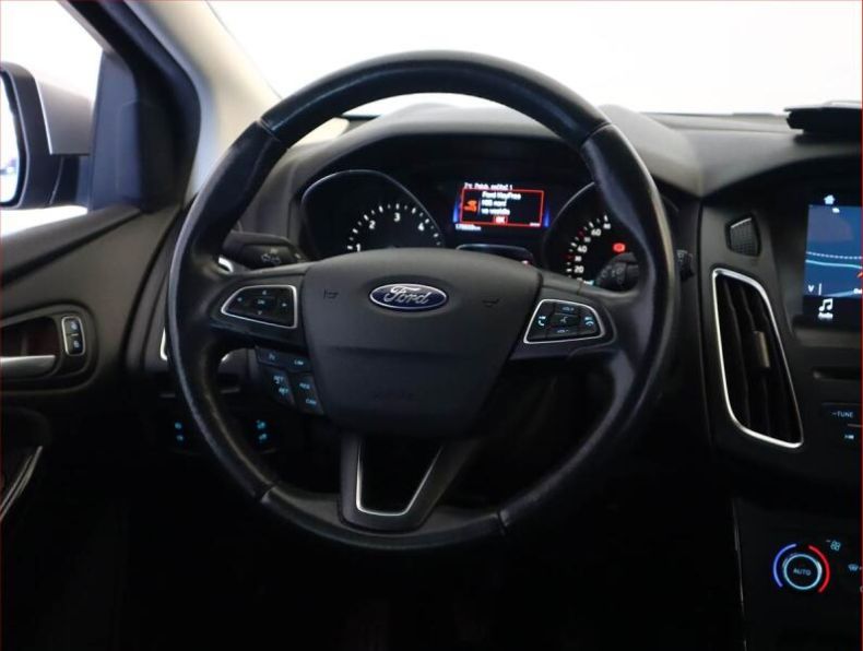 Ford Focus - hlavní fotka