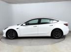 Tesla Model 3 - fotka číslo 2