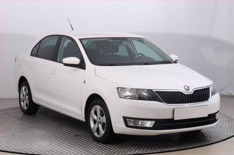 Škoda Rapid - hlavní foto
