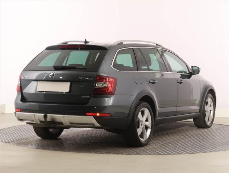 Škoda Octavia - hlavní fotka