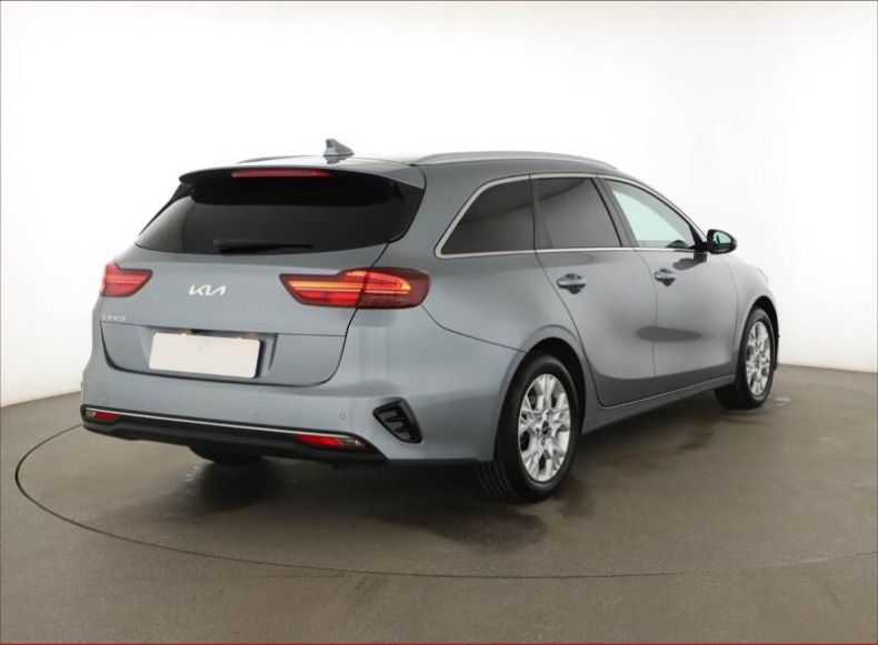 Kia Cee'd - hlavní fotka