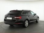 Škoda Superb - fotka číslo 4