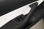 Tesla Model 3 - fotka číslo 19