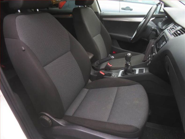 Škoda Octavia - hlavní fotka