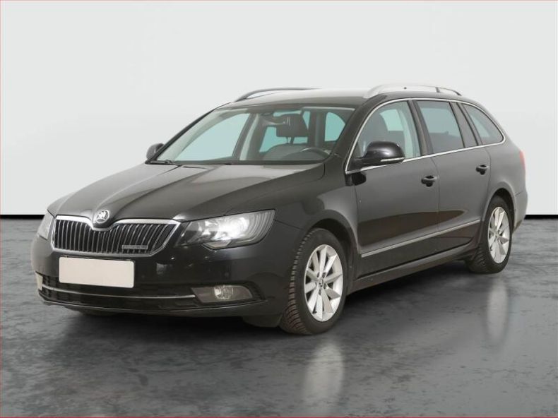 Škoda Superb - hlavní fotka