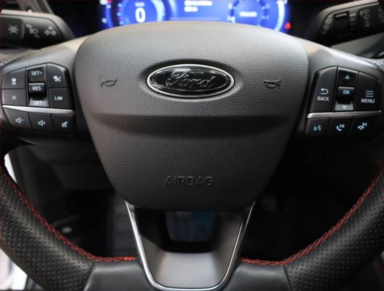 Ford Kuga - hlavní fotka