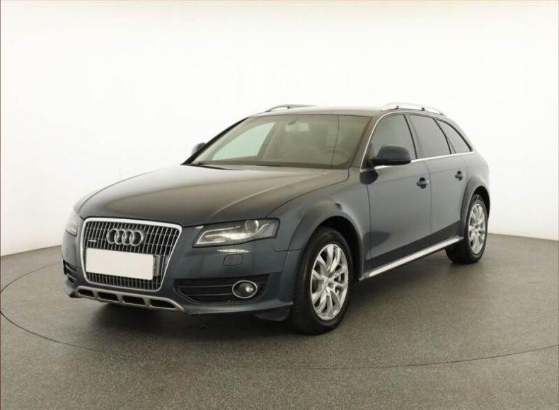 Audi A4 - hlavní fotka