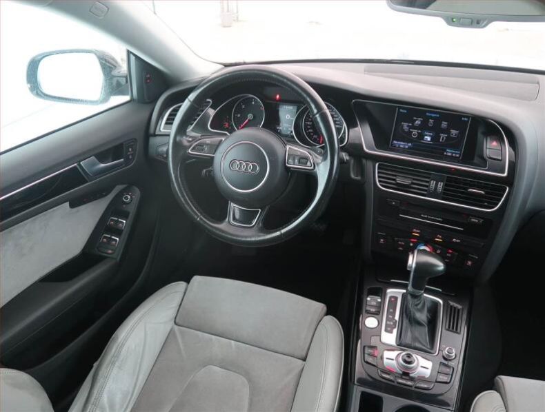 Audi A5 - hlavní fotka