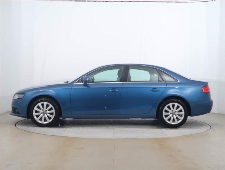Audi A4 - hlavní fotka