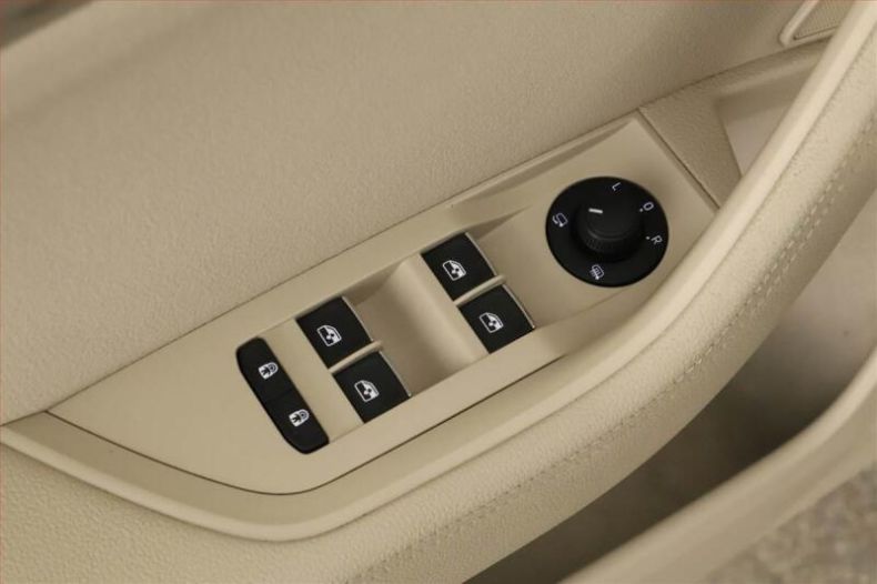 Škoda Superb - hlavní fotka