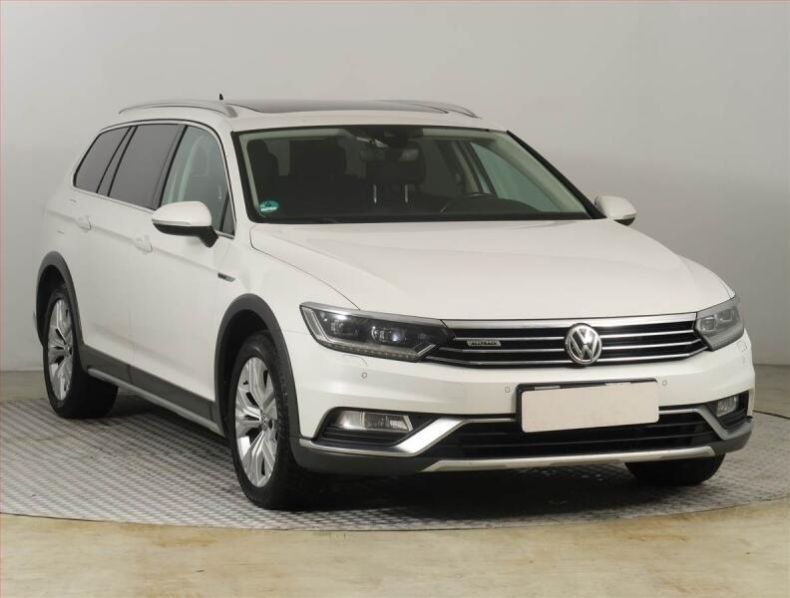 Volkswagen Passat - hlavní fotka inzerátu
