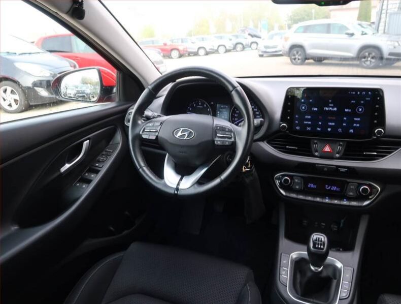 Hyundai i30 - hlavní fotka